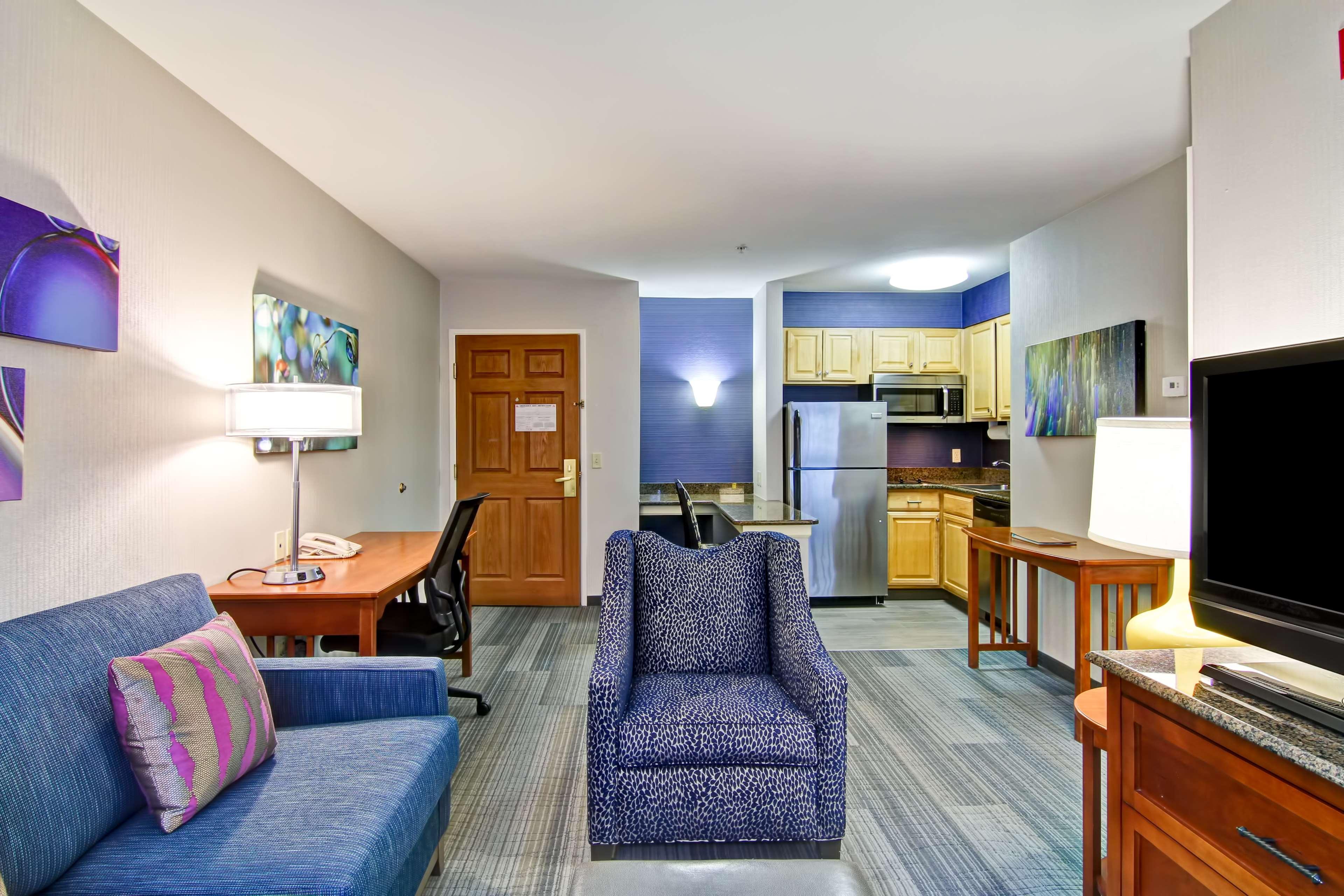 Homewood Suites By Hilton Stratford Extérieur photo
