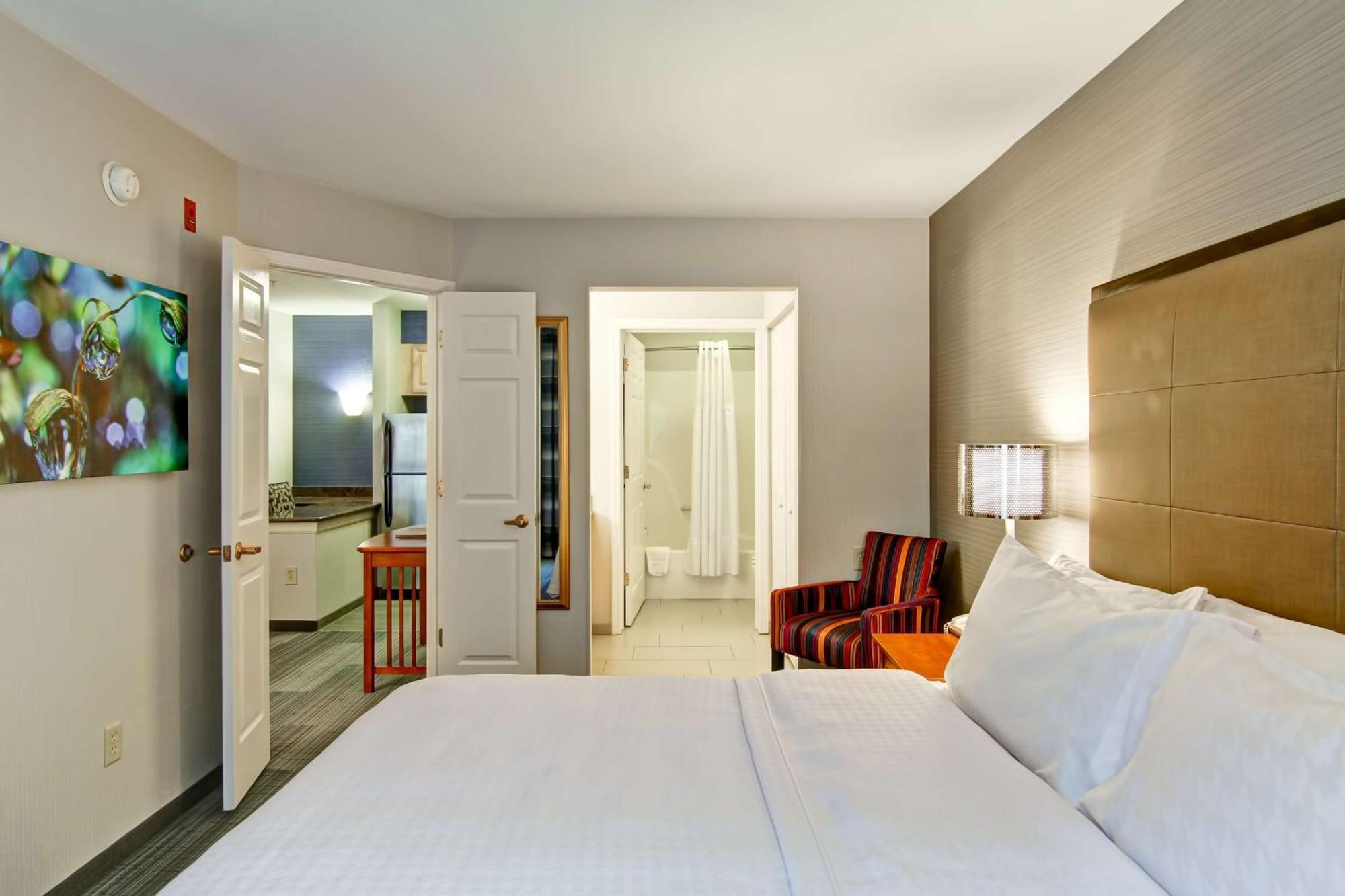 Homewood Suites By Hilton Stratford Extérieur photo