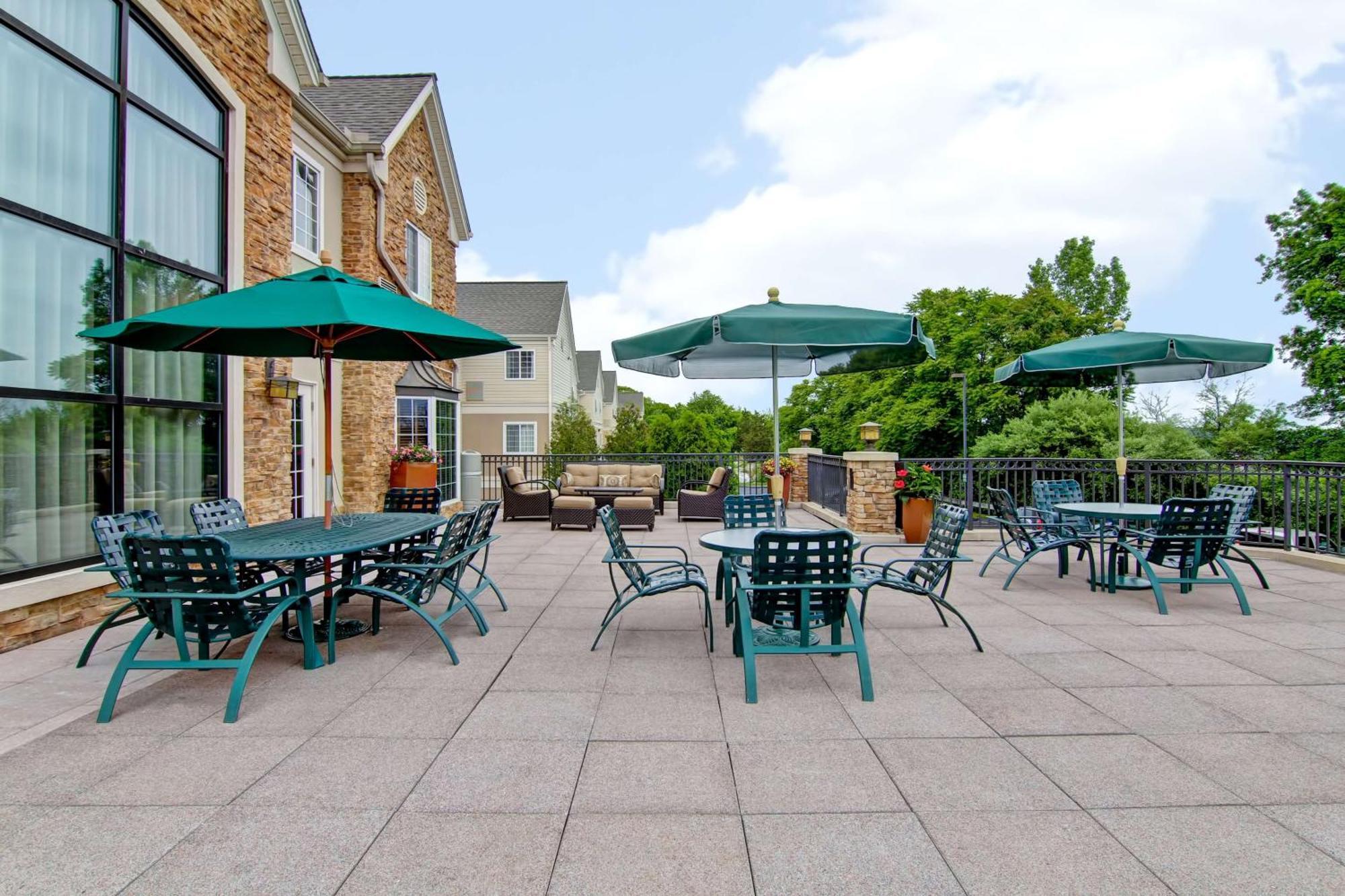 Homewood Suites By Hilton Stratford Extérieur photo